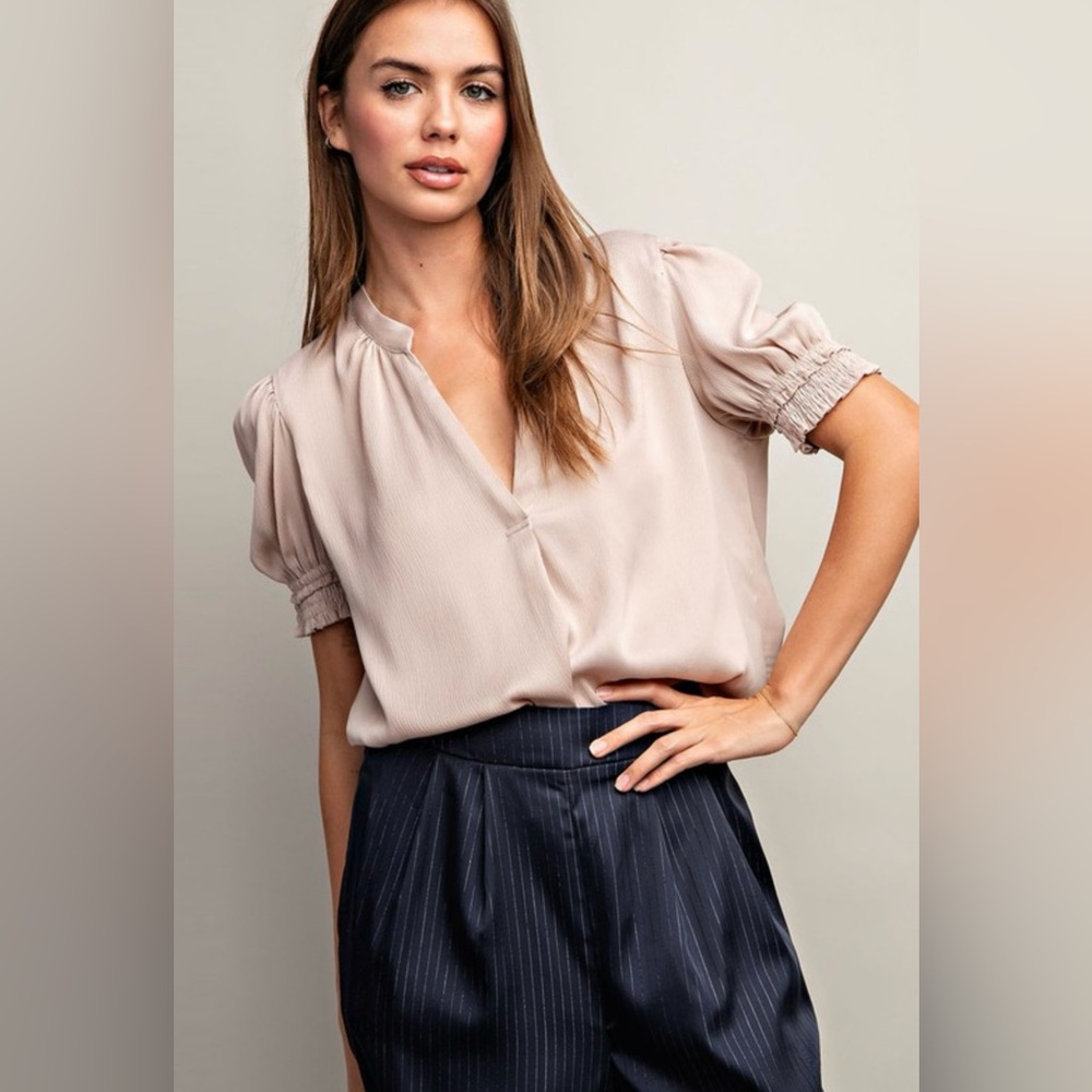 V Neck Puff Sleeve Top